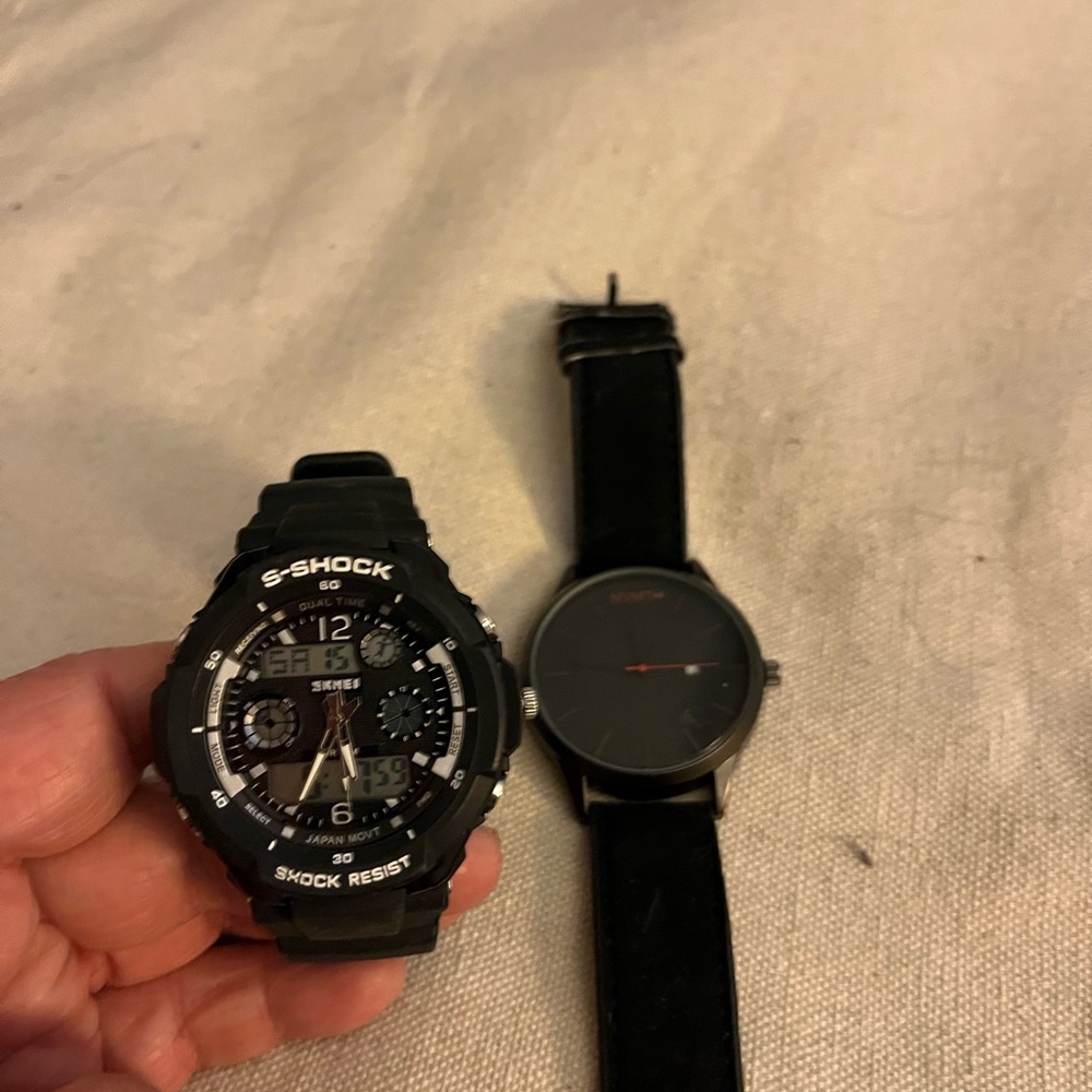 Bundle of 2 men’s watches